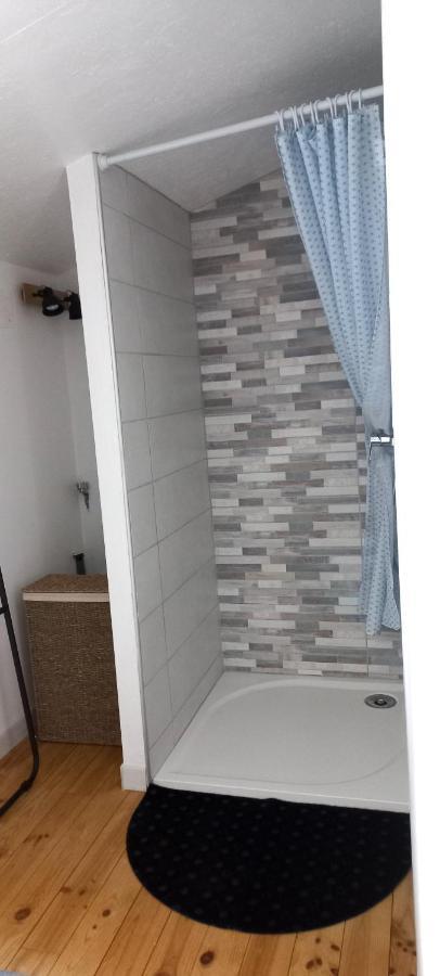 Charmant Logement Avec Terrasse Salinelles المظهر الخارجي الصورة