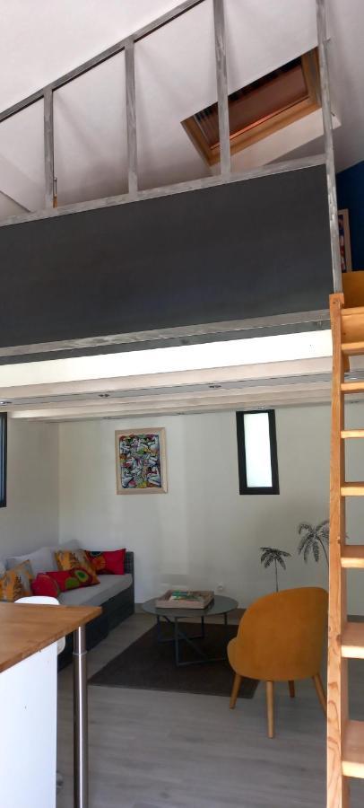 Charmant Logement Avec Terrasse Salinelles المظهر الخارجي الصورة